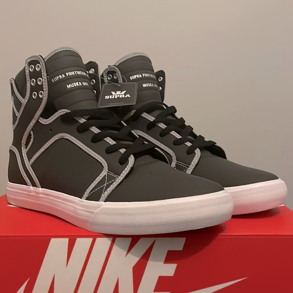 Supra Skytop 001